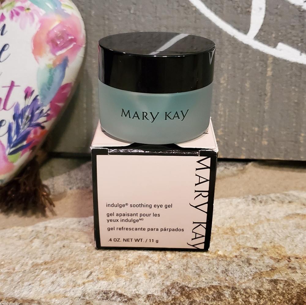 *NEW* Mary Kay Soothing Eye Gel
